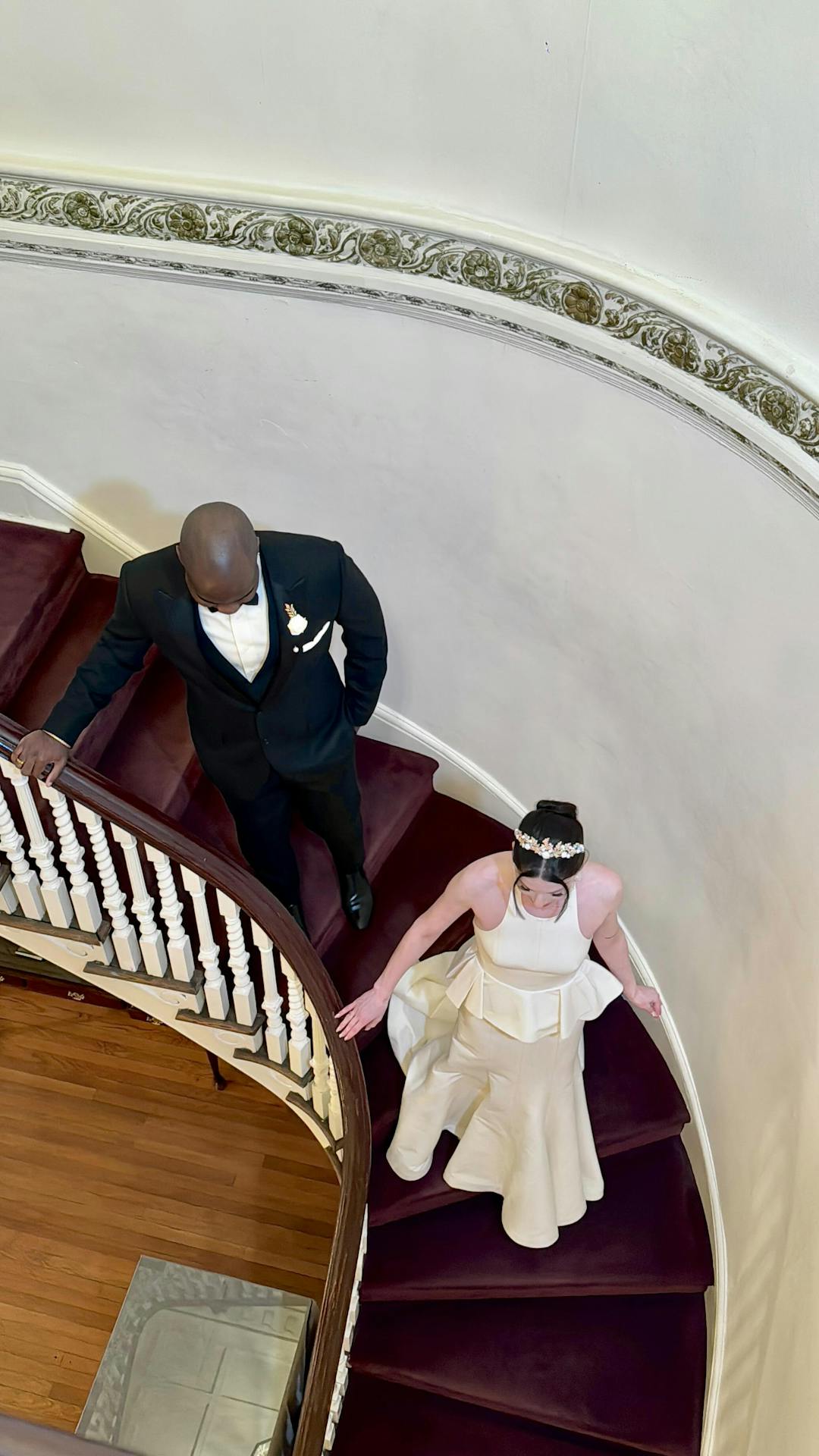 happy 1 month to J + D since they announced their marriage! their vibes are to die for 😍

couple: @julia.ettelbrick @ssj.genesis
venue: @stotesburymansion 
caterer: @feastivitiesevents_philly
photographer: @lilyandlimephoto
music: @onlywithesq
wedding dress: @halston_heritage
groom’s attire: @jcrewmens
rings: @cartier

if you’re interested in booking me as your wedding content creator to capture moments like this, send me a DM or inquire on my website & we’ll chat about my availability and your vision 🫶

#weddingcontentcreator #philadelphiaweddingcontentcreator #phillyweddingcontentcreator #phillywedding #philadelphiawedding #surprisewedding
keywords: Philly wedding content creator in Philadelphia PA surprise wedding